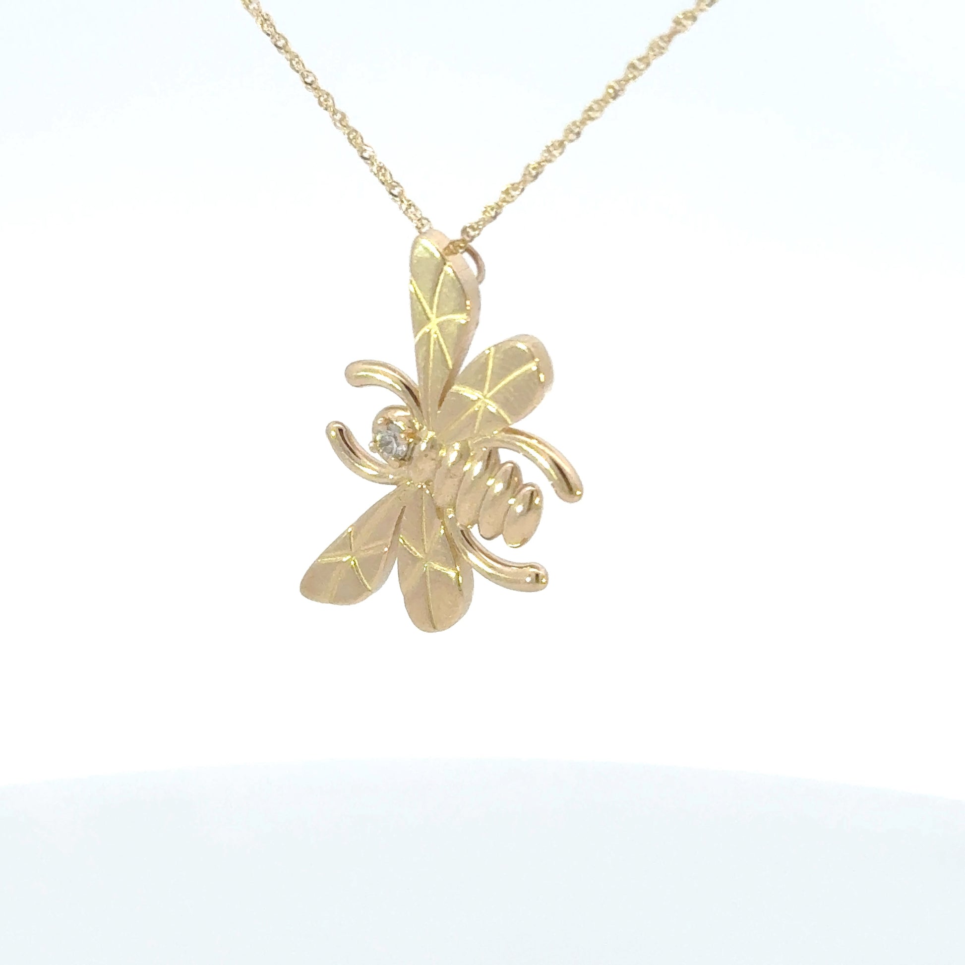 14k Elegant Bee Pendant Necklace