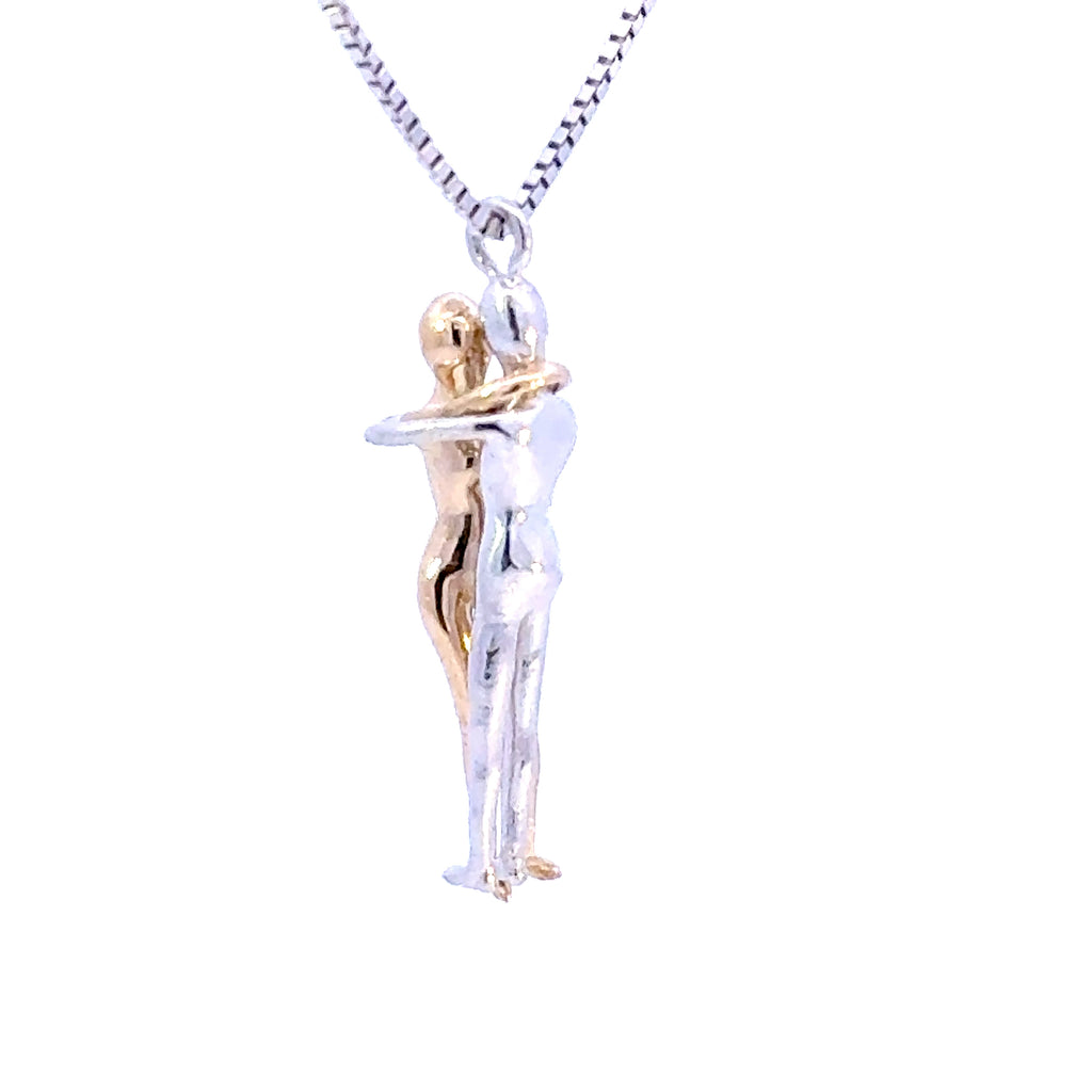14k Hugging Couple Pendant